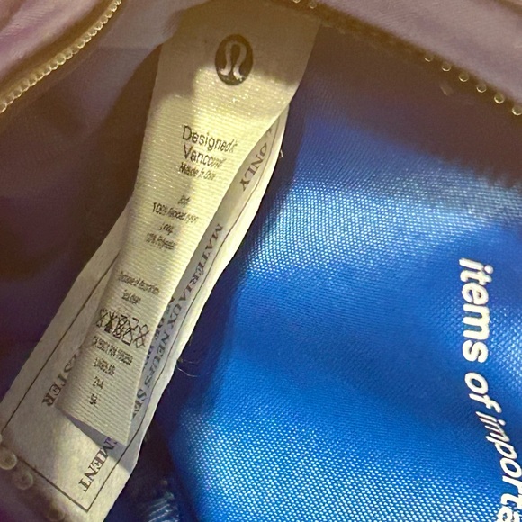 NWOT Lululemon Logo Coin Pouch in Night Sea / Emerald Ice / Blue Nile - Picture 9 of 12